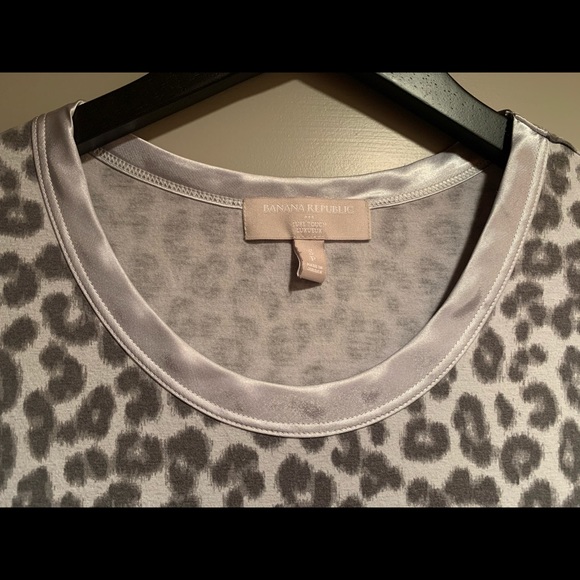 Banana Republic Animal-Print Tee - Picture 3 of 6